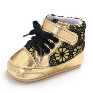 Sapatos De Criança Com Cordões Em Patchwork