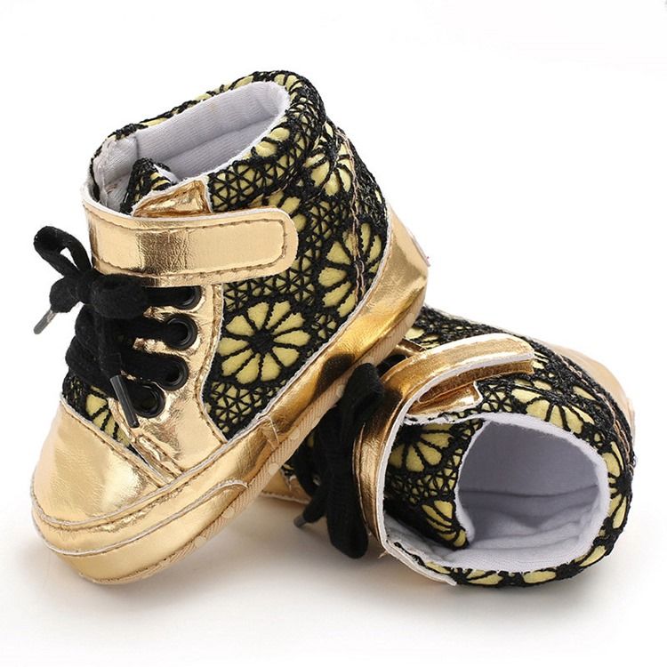 Sapatos De Criança Com Cordões Em Patchwork