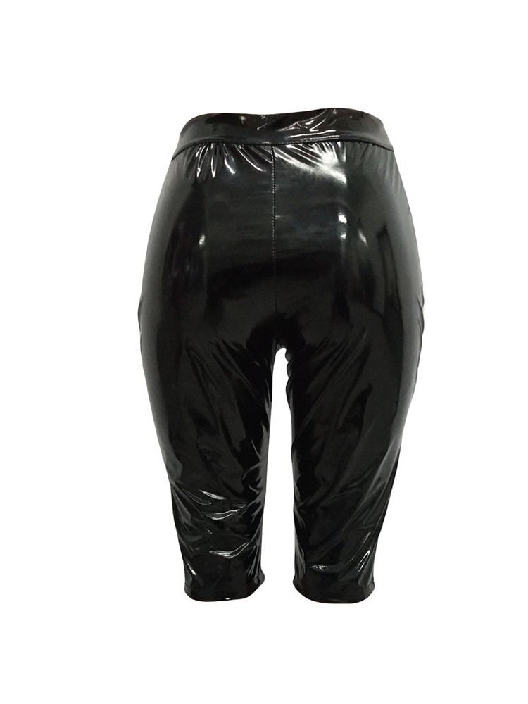 Shorts Femininos Com Botão Liso E Cintura Média