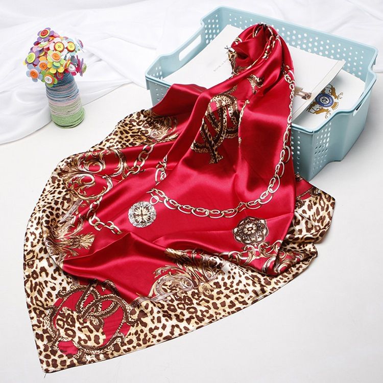 Imprimir Lenços Femininos Charmeuse Leopard Fashion