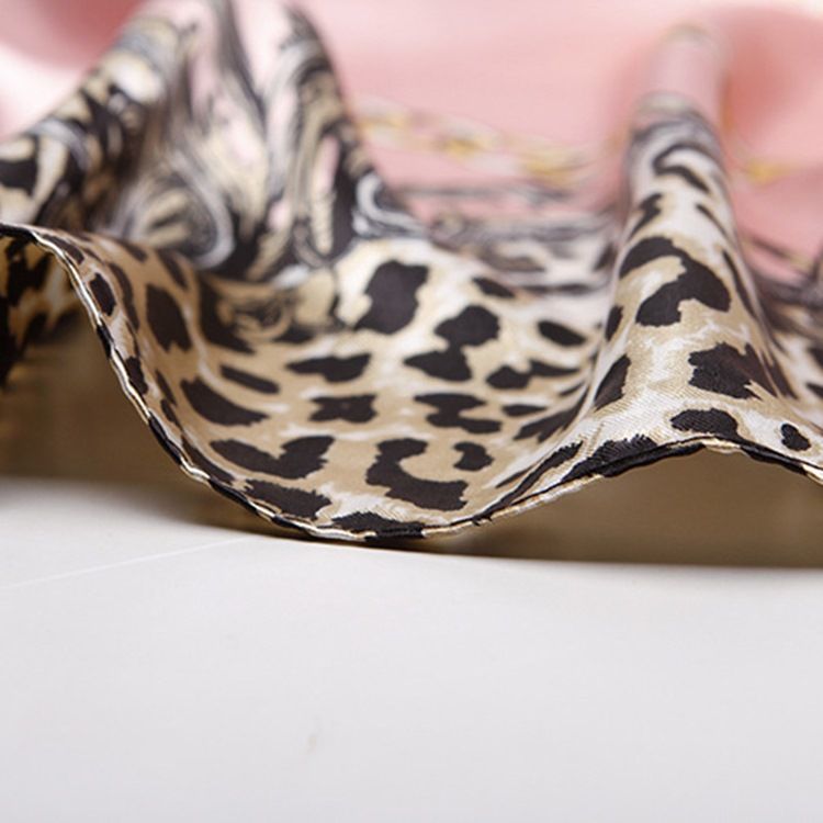 Imprimir Lenços Femininos Charmeuse Leopard Fashion