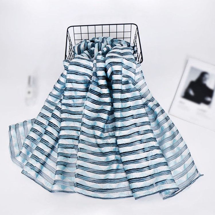 Lenço Feminino Feminino Com Estampa De Listra