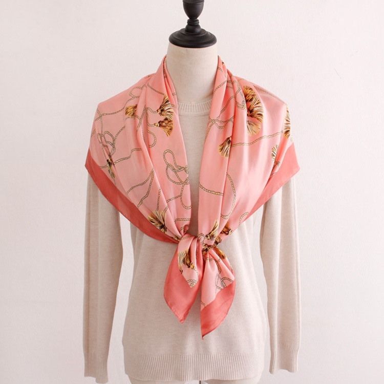 Lenço Feminino Elegante De Cetim