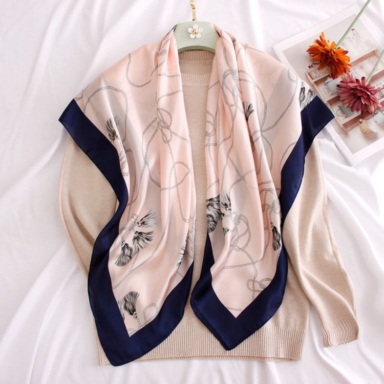 Lenço Feminino Elegante De Cetim