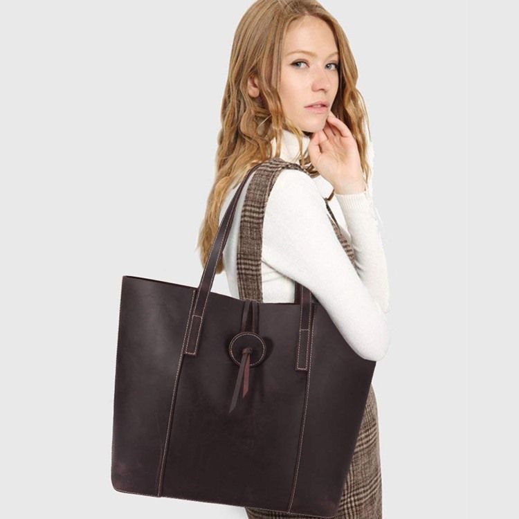 Bolsa De Ombro Decorada Com Cinto Em Forma De Barril