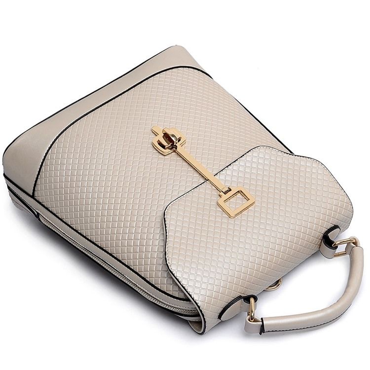 Mochila Clássica De Pu Com Forro Acolchoado