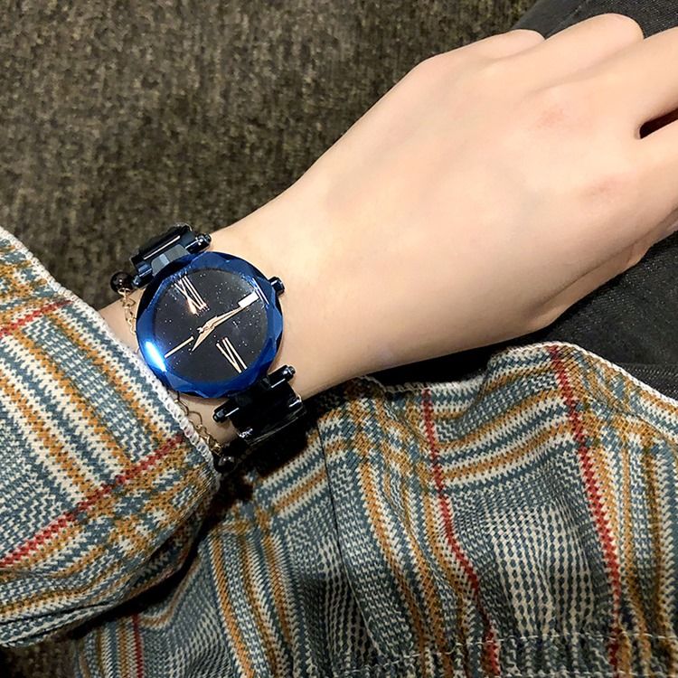 Relógio Feminino De Quartzo Com Blet De Aço