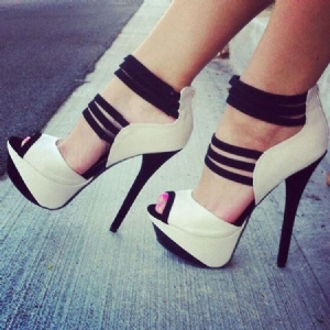 Bomba Colorida De Bloco Peep Toe Feminino
