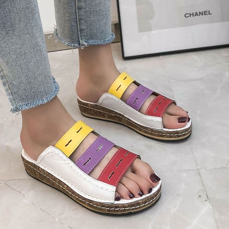 Chinelos Femininos Com Bloco De Cor Oco Flip-flop