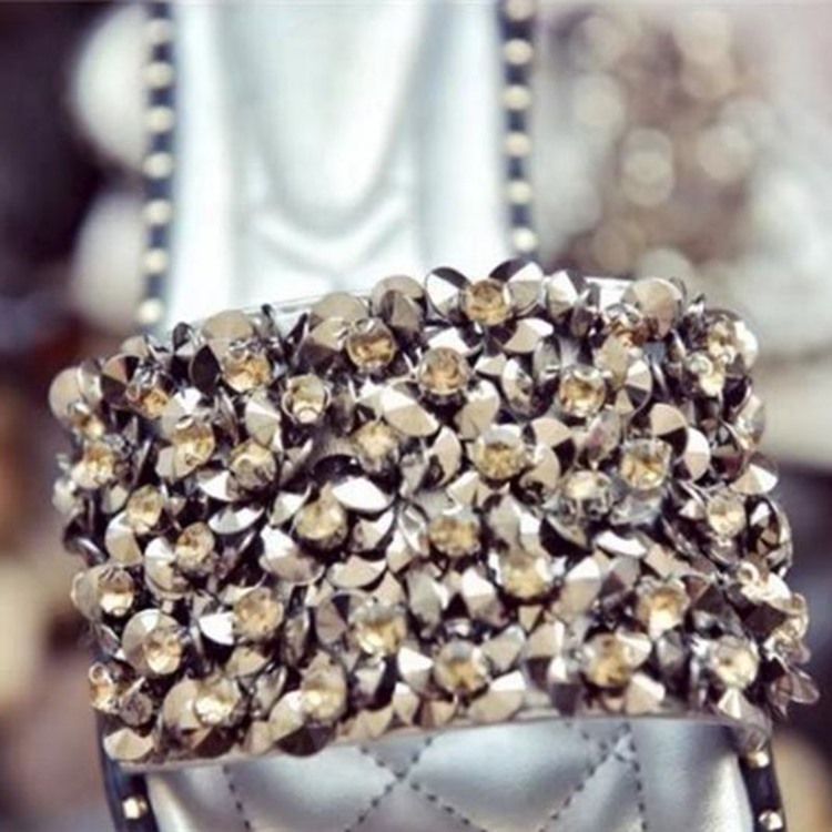 Chinelos Femininos Com Strass Pu