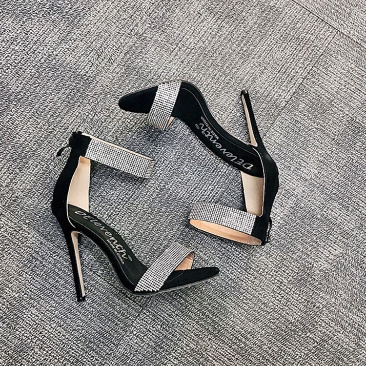 Dedo Do Pé Aberto Feminino Cobrindo Sandálias De Strass Com Salto Agulha