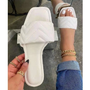 Fio Flip-flop Liso Com Chinelos Femininos De Borracha