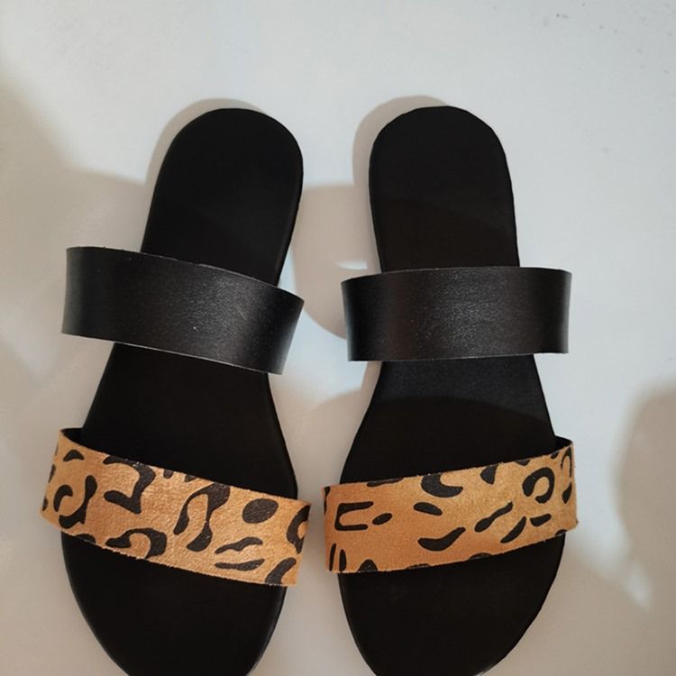 Flip-flop Liso Com Chinelos Femininos De Borracha