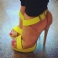Amarelo