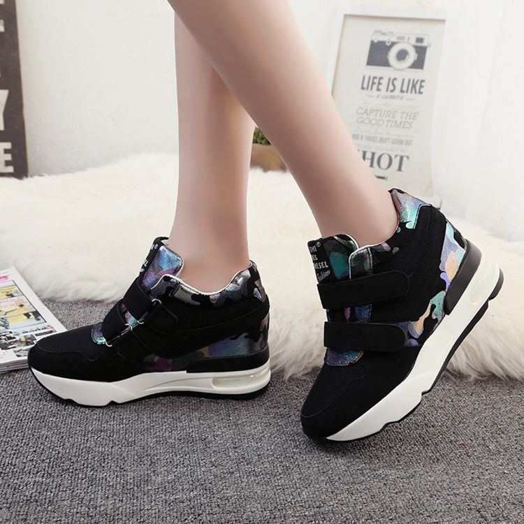Tênis Feminino De Velcro Com Plataforma De Camuflagem Patchwork